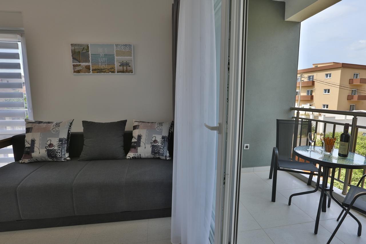 Kristina Apartments Tivat Luaran gambar