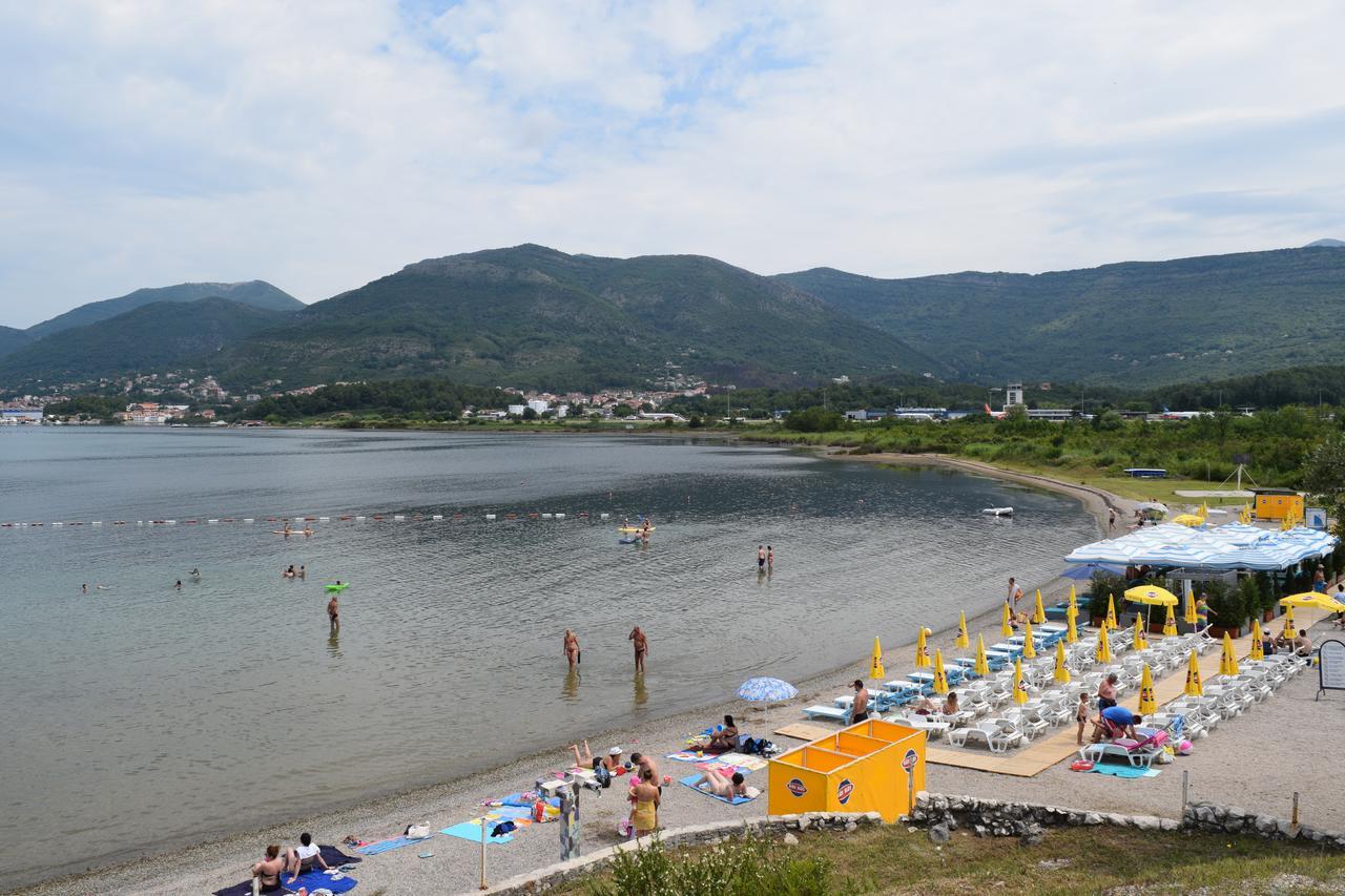 Kristina Apartments Tivat Luaran gambar