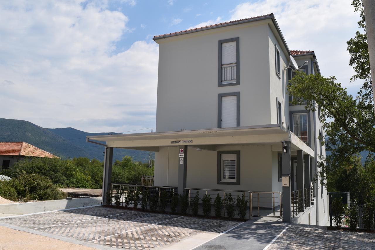 Kristina Apartments Tivat Luaran gambar